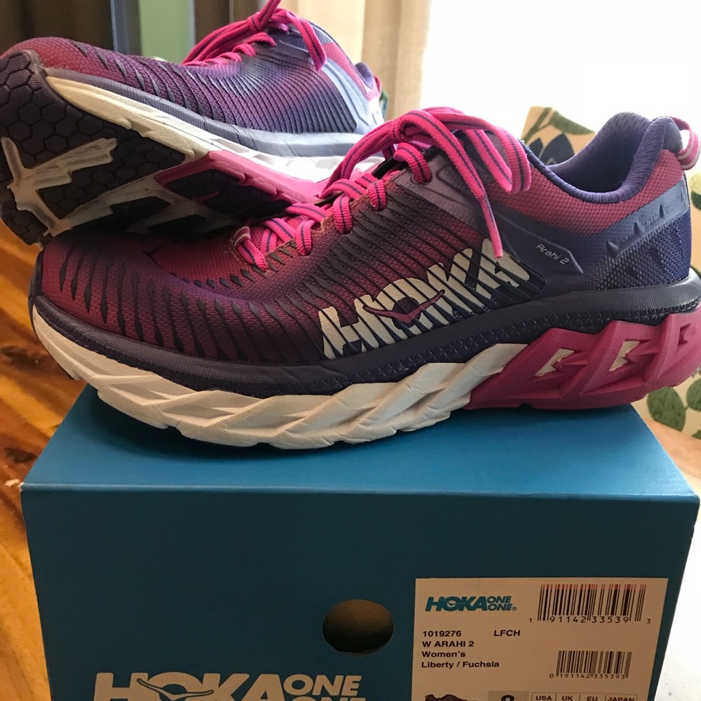 Hoka One One Arahi 2 size 8